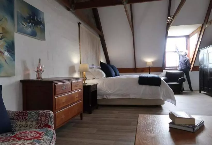 پانسیون Hemel En Aarde Village Accommodation
