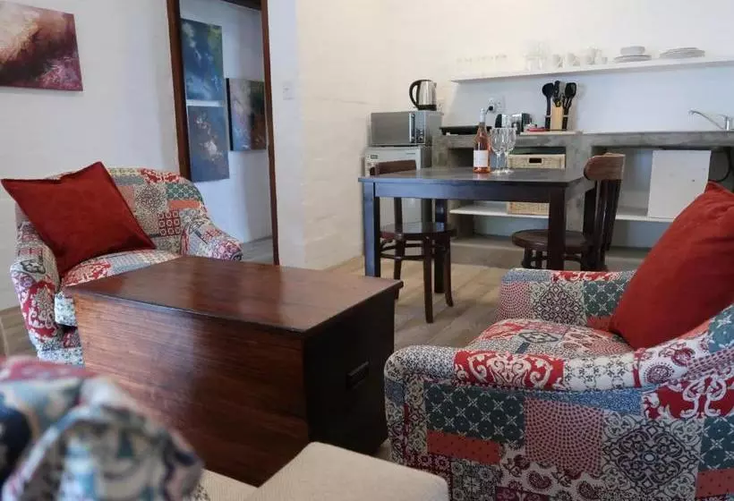 پانسیون Hemel En Aarde Village Accommodation