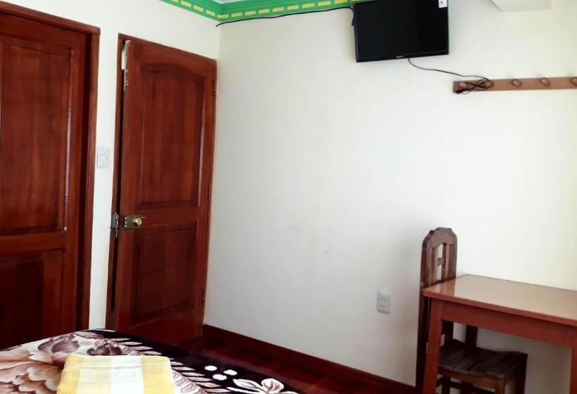 پانسیون Hostal Algas Del Titicaca