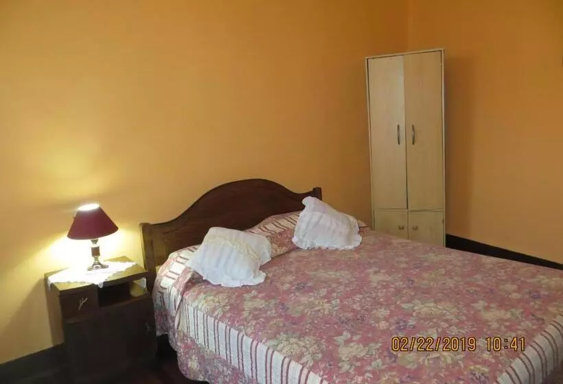 پانسیون Hostal El Rincon Marino