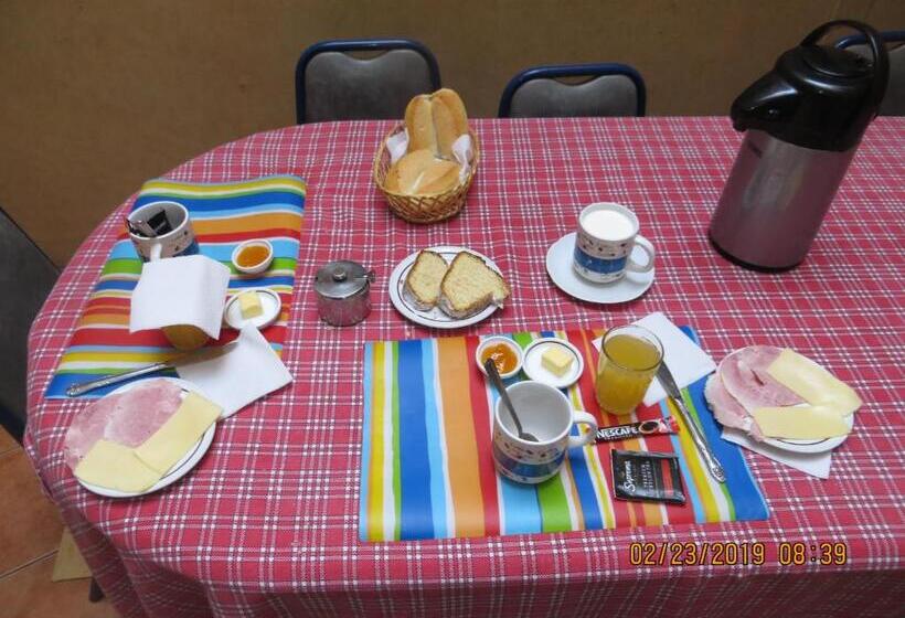 پانسیون Hostal El Rincon Marino