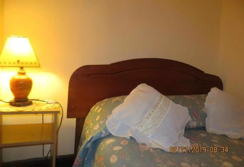 پانسیون Hostal El Rincon Marino