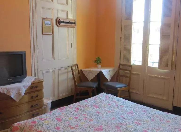 پانسیون Hostal El Rincon Marino