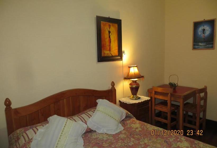 پانسیون Hostal El Rincon Marino