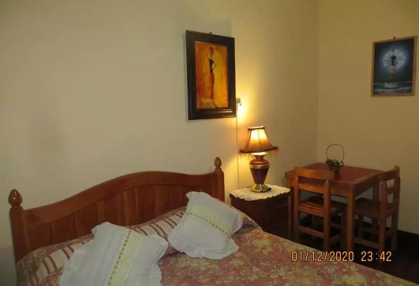 پانسیون Hostal El Rincon Marino