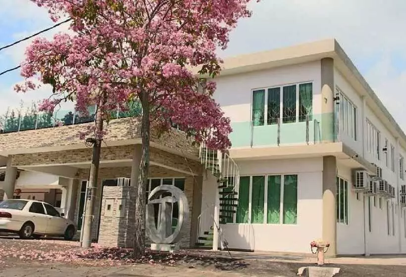 Majatalo Tropical Villa Kuantan