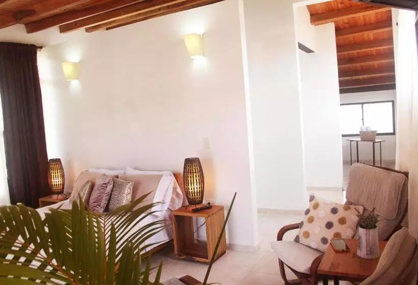 ペンション Casa Dornella Casa De Hospedaje