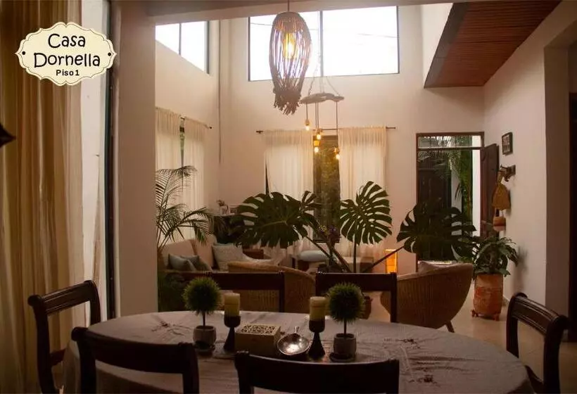 ペンション Casa Dornella Casa De Hospedaje