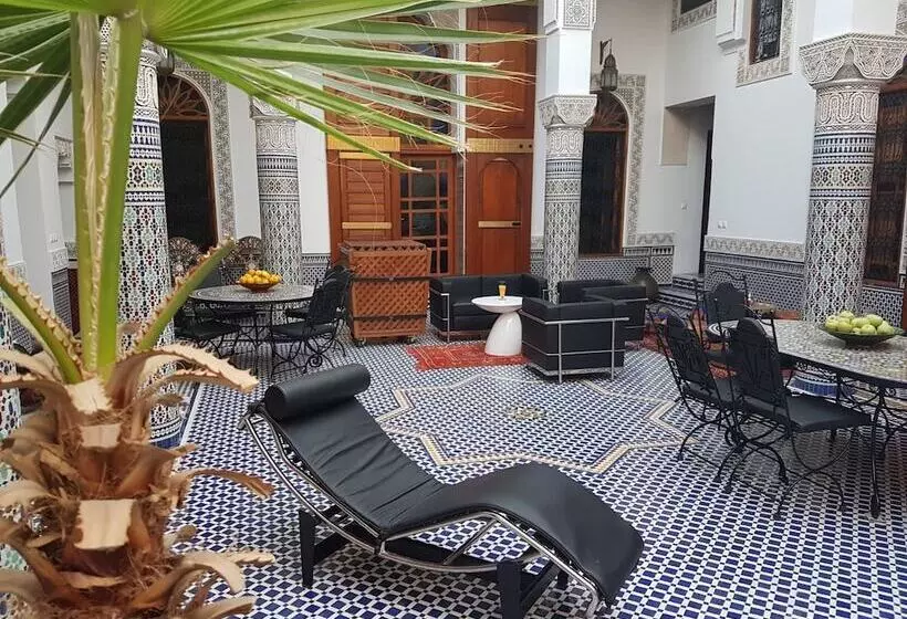 Riad Soleil D Or