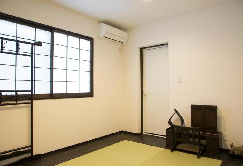 Pension Guest House Diphylleia Grayi