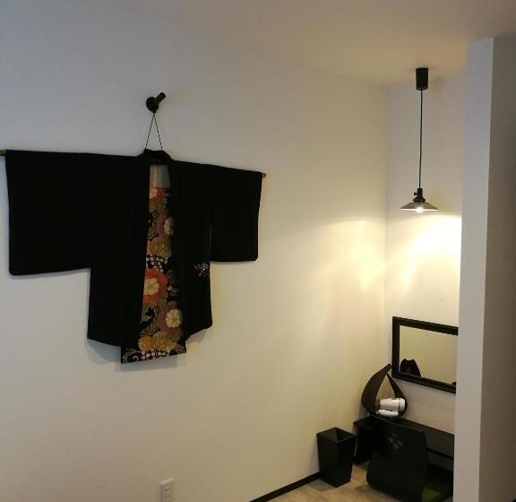 Pension Guest House Diphylleia Grayi