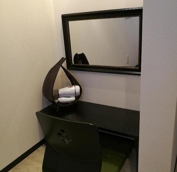 Pension Guest House Diphylleia Grayi