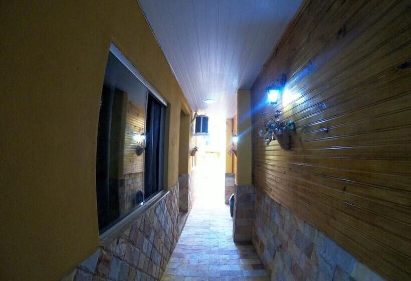 پانسیون Pousada Marotta