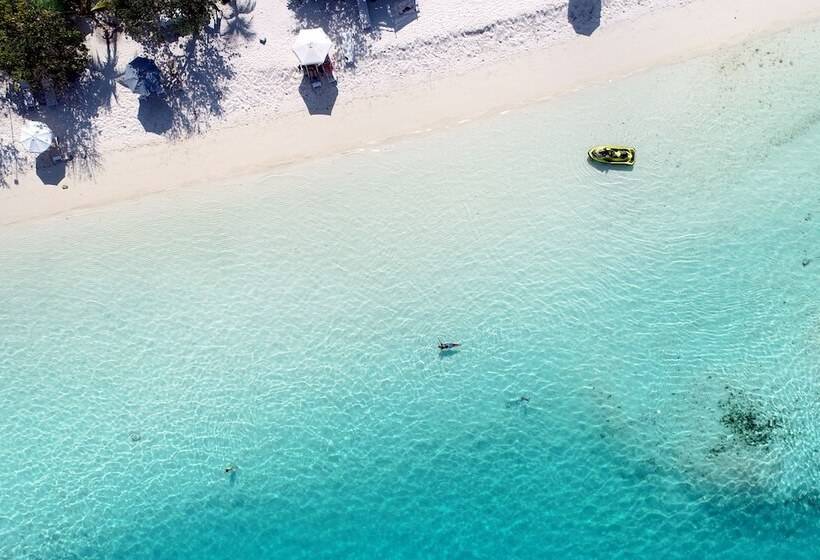 پانسیون Araamu Hotels Maldives At Dhiffushi
