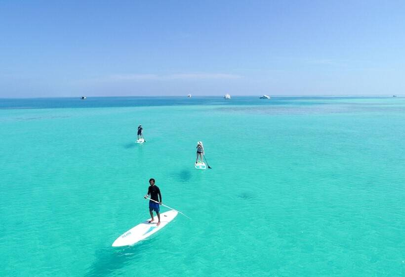 پانسیون Araamu Hotels Maldives At Dhiffushi