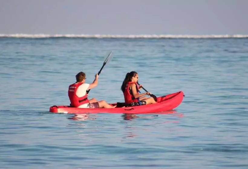 پانسیون Araamu Hotels Maldives At Dhiffushi