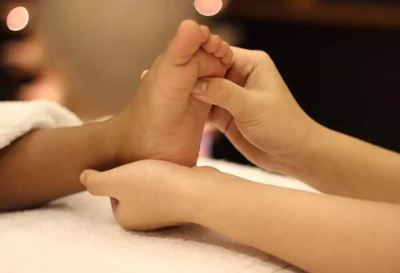 پانسیون Araamu Hotels Maldives At Dhiffushi