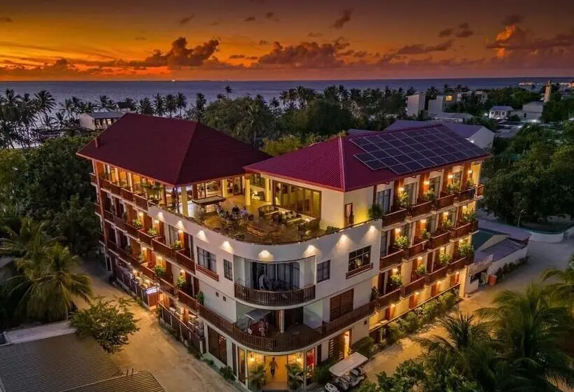 پانسیون Araamu Hotels Maldives At Dhiffushi