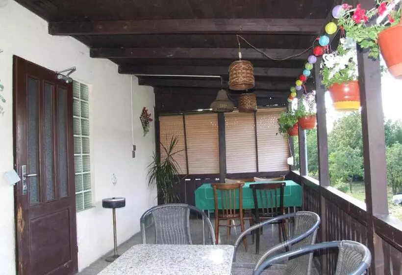 Majatalo Hostinec Na Návsi