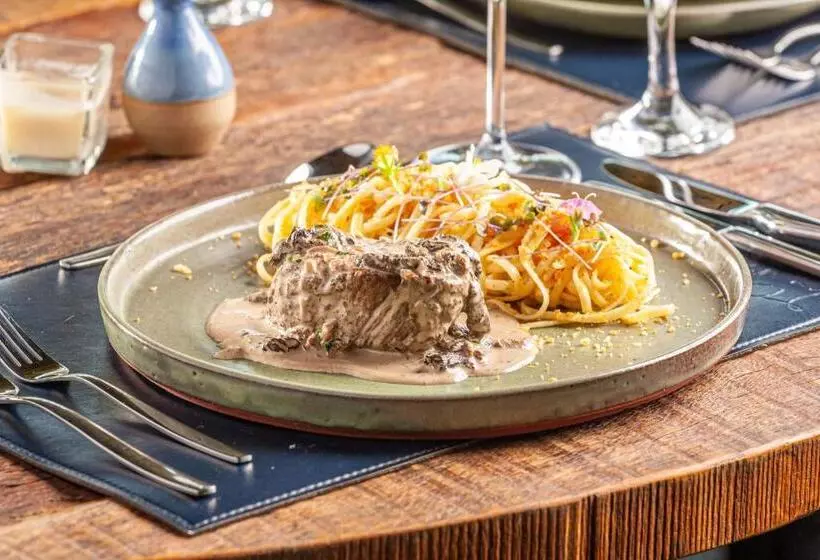 Majatalo Eco Luar Boutique