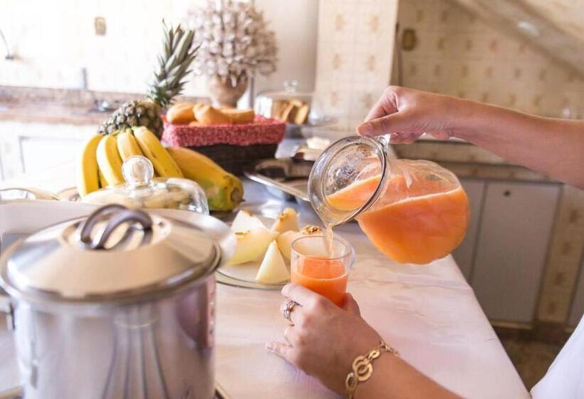 Pension (Hôtel basse catégorie) Pousada Rio Branco Nova Lima