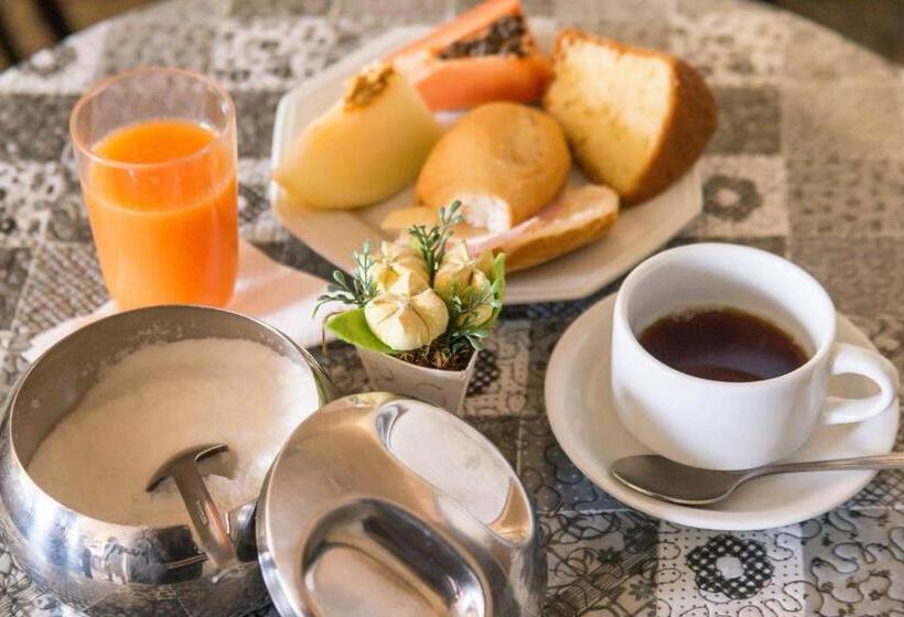 Pension (Hôtel basse catégorie) Pousada Rio Branco Nova Lima