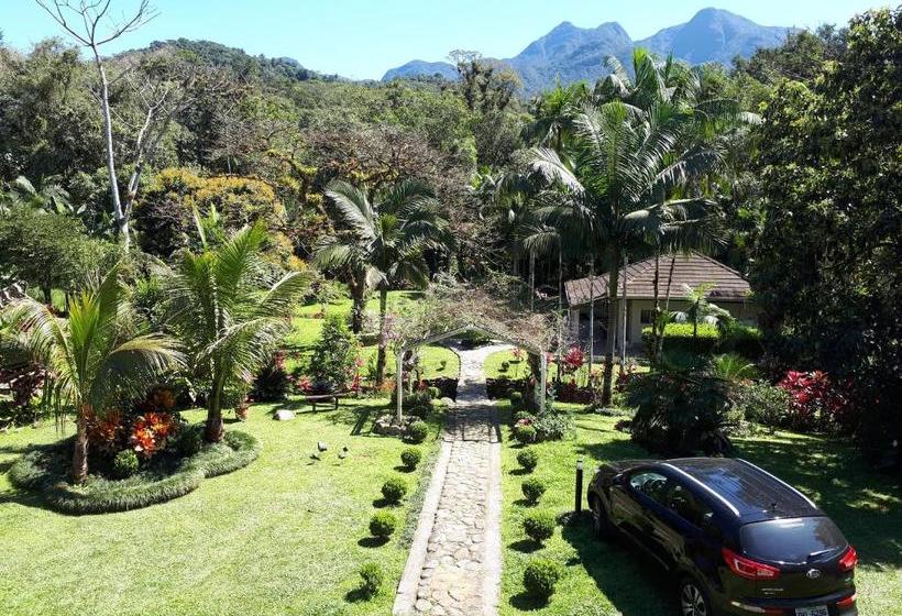 بنسيون Recanto Das Saíras