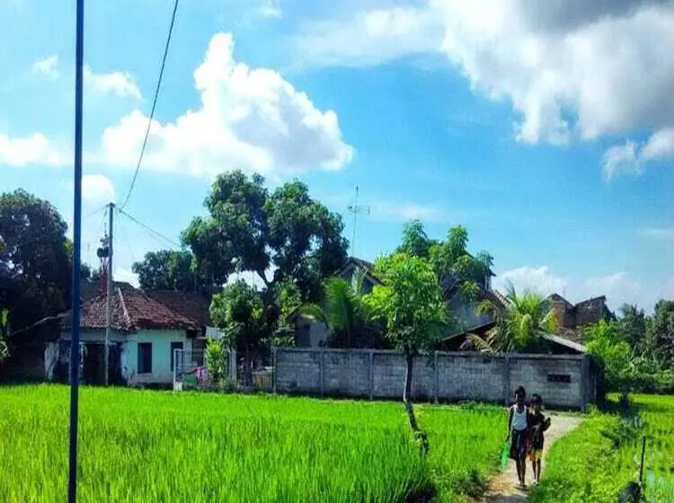 ペンション Sritanjung Homestay