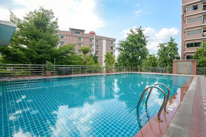 The Route Sriracha Hotel And Residence