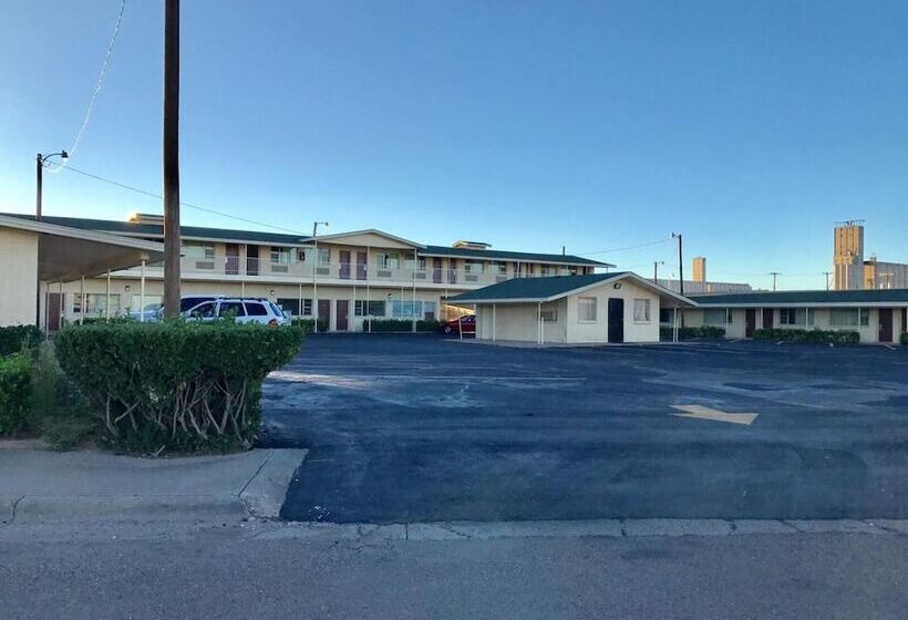 モーテル Scottish Inns & Suites