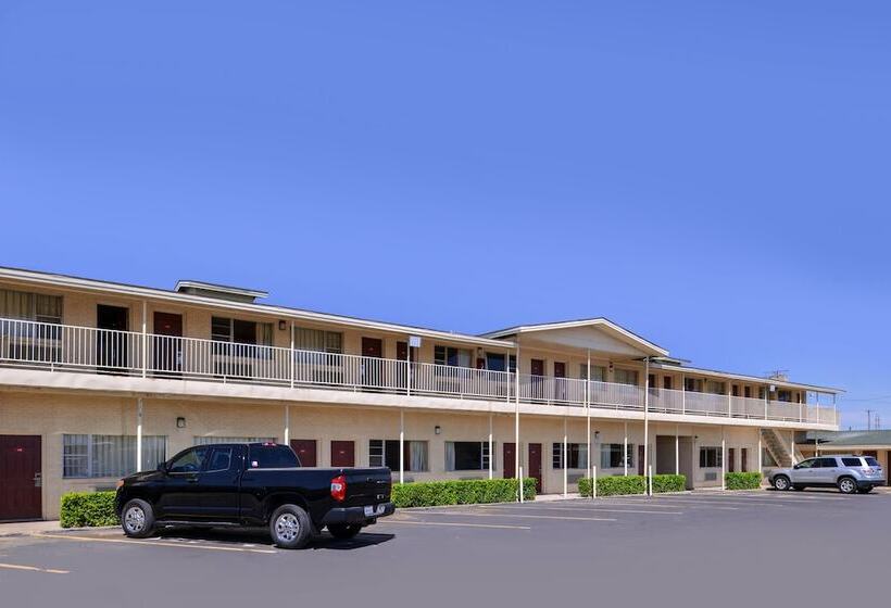 モーテル Scottish Inns & Suites