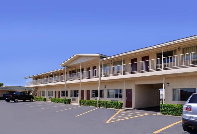 モーテル Scottish Inns & Suites