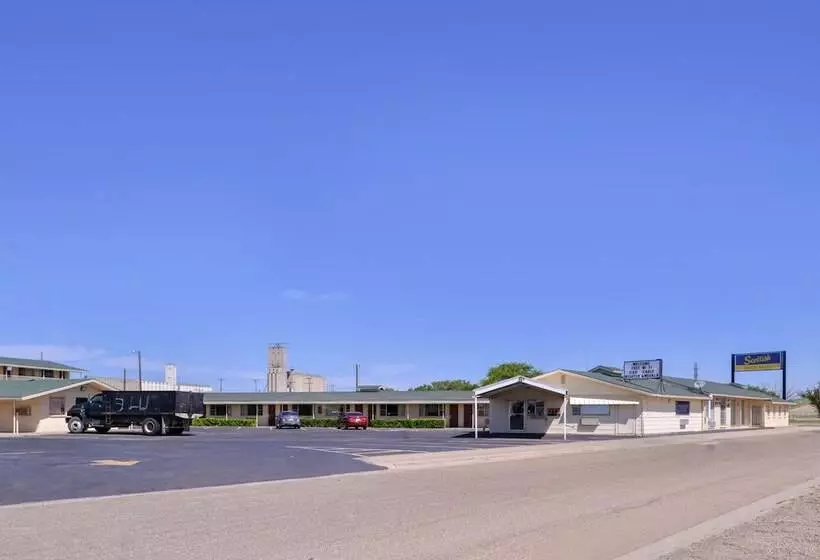 モーテル Scottish Inns & Suites