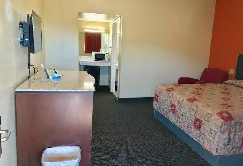 モーテル Scottish Inns & Suites