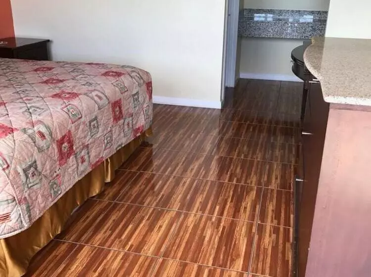 モーテル Scottish Inns & Suites