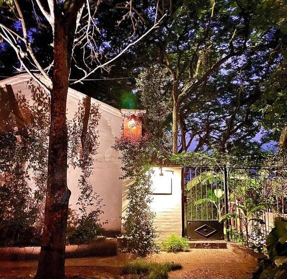 펜션 Los Tarcos Guest House