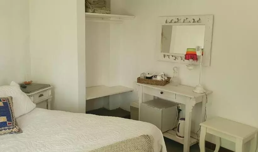 Majatalo Los Tarcos Guest House