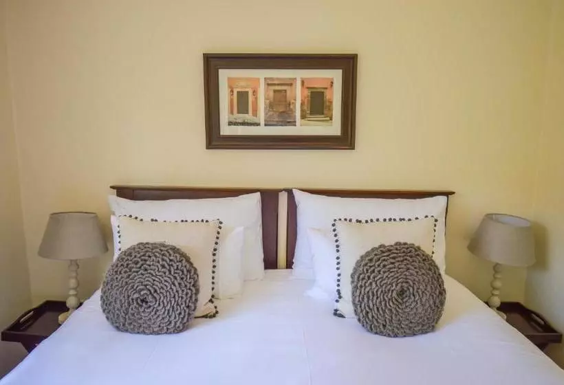 Majatalo San Rock Guest House