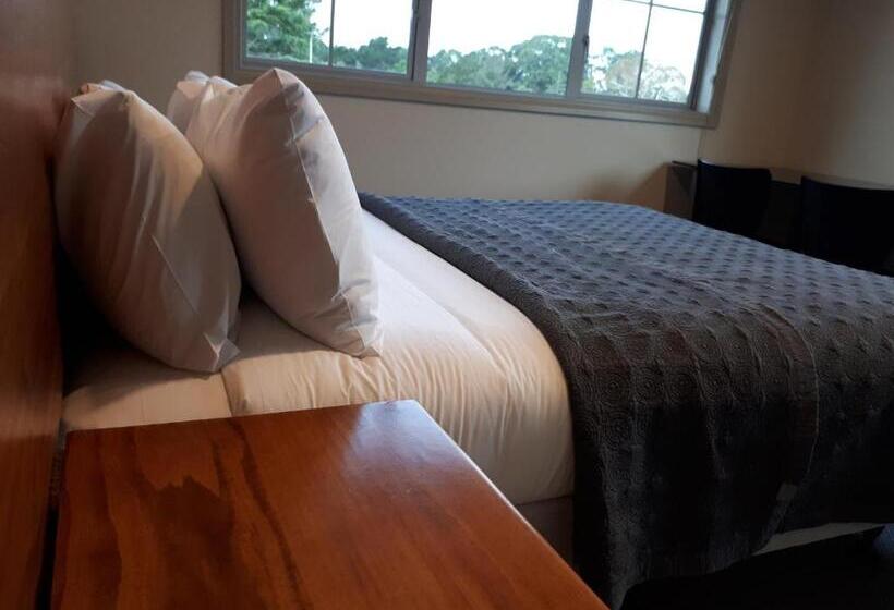 Majatalo St Andrews House