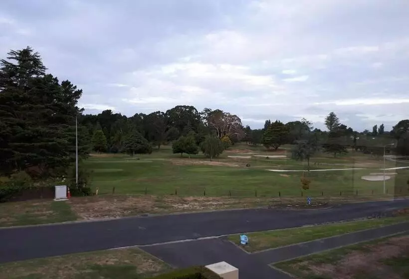 Majatalo St Andrews House