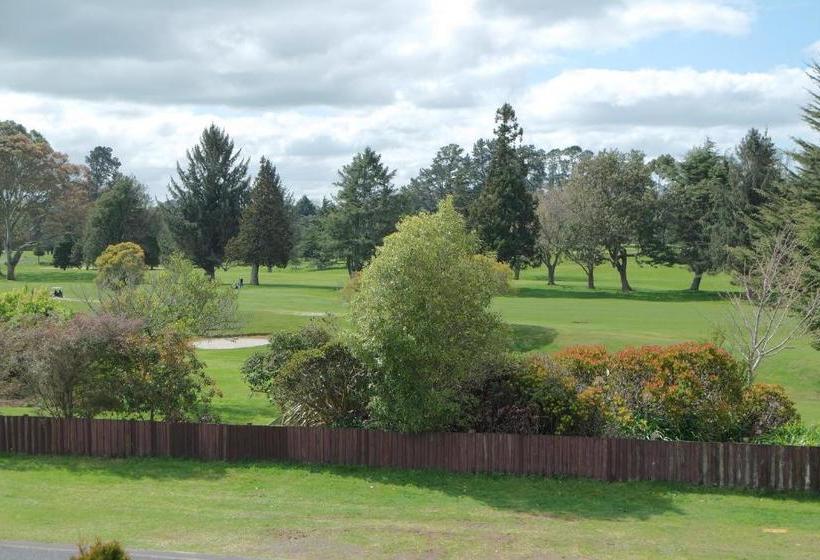 Majatalo St Andrews House