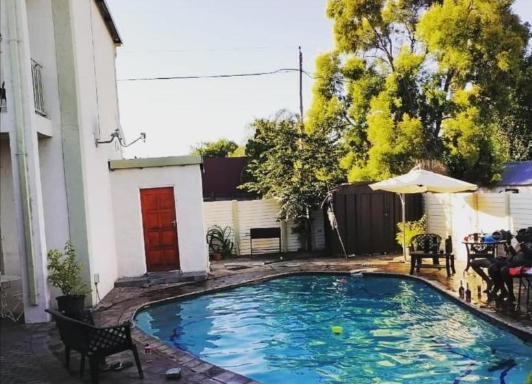 펜션 Zamambongi Guest House