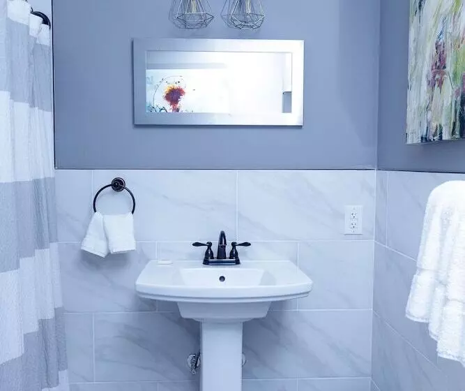 Retkeilymaja The Inn At Warm Springs