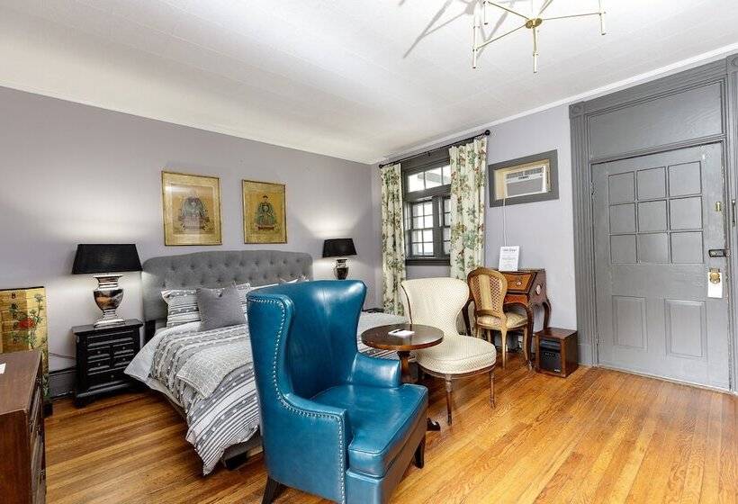 ユースホステル The Inn At Warm Springs