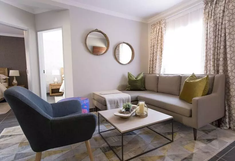 Hotelli 3 Lux Suites