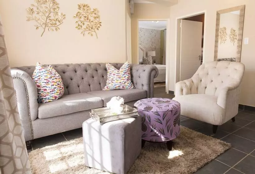 Hotelli 3 Lux Suites