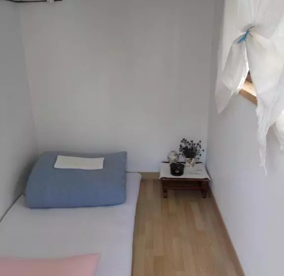 Majatalo Hundred Years Hanok