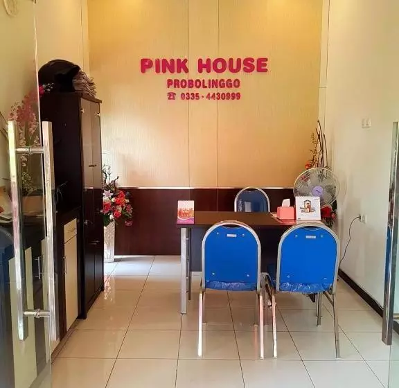 پانسیون Pink House