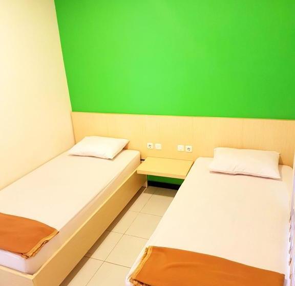 膳宿费 Pink House