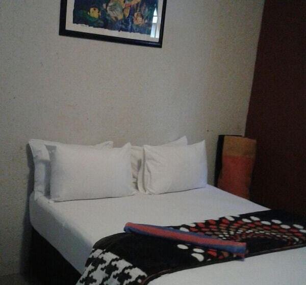 پانسیون Royal Crown Guesthouse